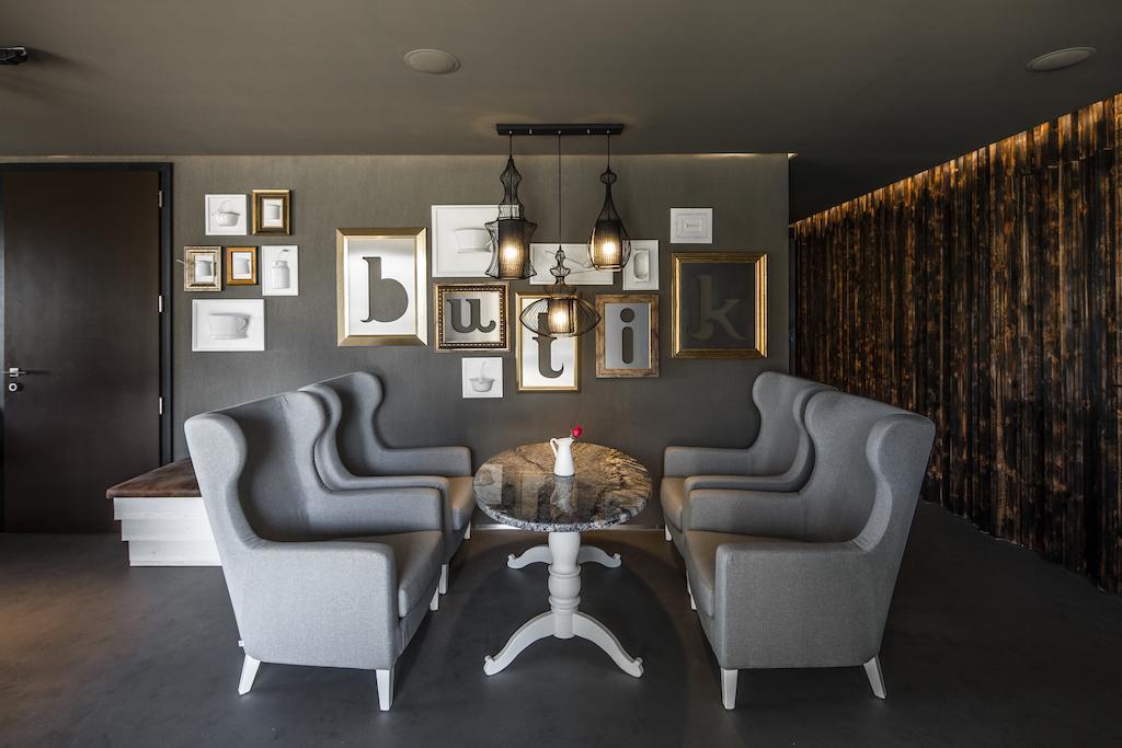 Butik Design Rooms Abádszalók Εξωτερικό φωτογραφία